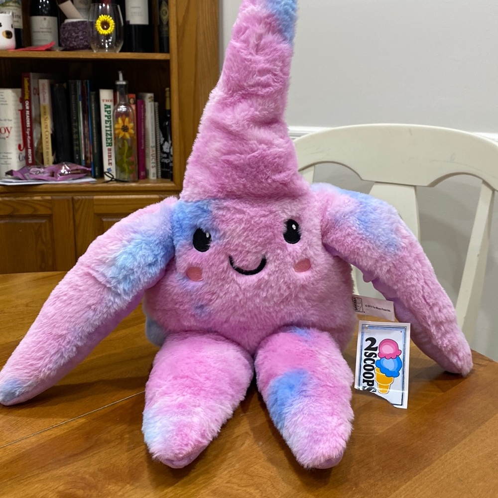 NWT.  Plush starfish.